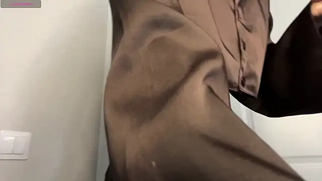 Snapshot of SibleyBurner chatting on 03-08-26, 04:27 SibleyBurner online show from 03-08-26, 04:27