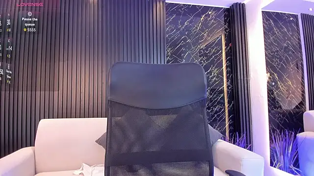 Ivaannaa  online show from 06-12-26, 12:59
