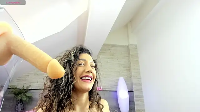 chiara conti online show from 03-11-25, 08:41