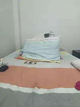 TattyHarrisquirtt online show from 05-13-26, 01:52