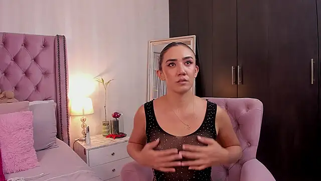 Snapshot of natashaleightt chatting on 02-14-26, 01:57 natashaleightt online show from 02-14-26, 01:57