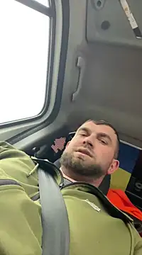 Snapshot of daniel21p chatting on 03-11-25, 03:23 daniel21p online show from 03-11-25, 03:23