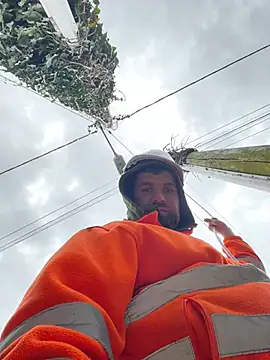 Snapshot of daniel21p chatting on 03-21-25, 09:56 daniel21p online show from 03-21-25, 09:56