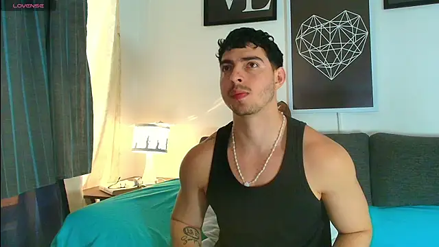 thomyafar online show from 11-18-25, 04:22