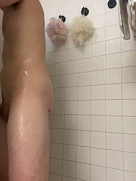 Snapshot of Polaroid_White chatting on 10-01-25, 08:15 Polaroid White online show from 10-01-25, 08:15