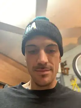 Snapshot of Polaroid_White chatting on 10-30-25, 09:44 Polaroid White online show from 10-30-25, 09:44