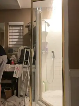 Snapshot of Polaroid_White chatting on 11-01-25, 02:57 Polaroid White online show from 11-01-25, 02:57