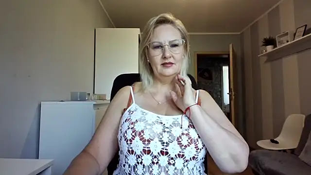 DianaLive online show from 07-02-26, 06:08