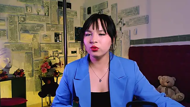 Snapshot of HanaWise chatting on 03-22-25, 01:52 HanaWise online show from 03-22-25, 01:52