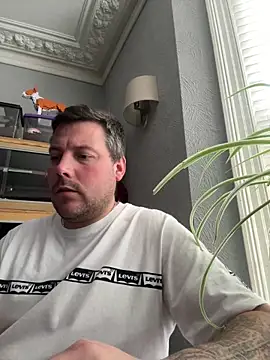 rickalishas8819 online show from 02-22-25, 04:30