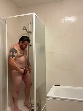 rickalishas8819 online show from 02-28-25, 07:46