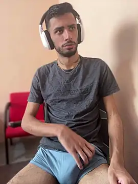 Snapshot of iendriw chatting on 03-13-25, 12:02 iendriw online show from 03-13-25, 12:02