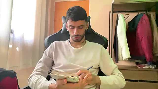 Snapshot of iendriw chatting on 09-10-25, 04:29 iendriw online show from 09-10-25, 04:29