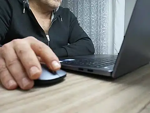 Snapshot of alykemylove01 chatting on 02-25-25, 05:25 alykemylove01 online show from 02-25-25, 05:25