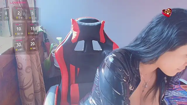 Snapshot of SophiTay chatting on 09-13-25, 01:11 SophiTay online show from 09-13-25, 01:11