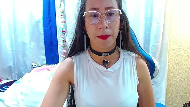 Gia leinn online show from 03-25-26, 02:23