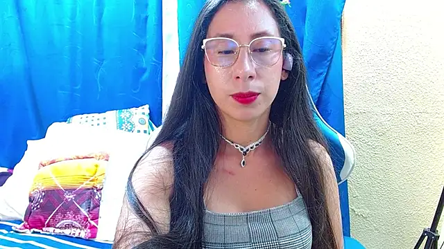 Gia leinn online show from 06-18-26, 09:19