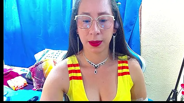 Gia leinn online show from 06-23-26, 03:21