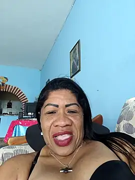 Snapshot of Tocameamor chatting on 10-02-25, 01:07 Tocameamor online show from 10-02-25, 01:07