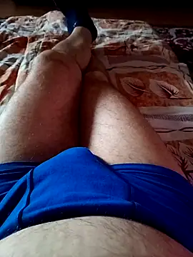 Snapshot of Vali1969 chatting on 04-25-26, 04:59 Vali1969 online show from 04-25-26, 04:59