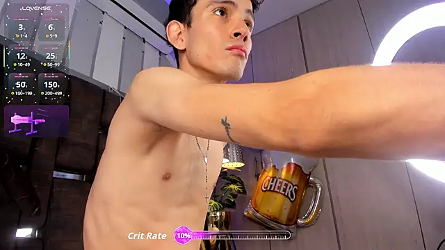 Snapshot of ValentinoMoreti chatting on 09-30-25, 02:55 ValentinoMoreti online show from 09-30-25, 02:55