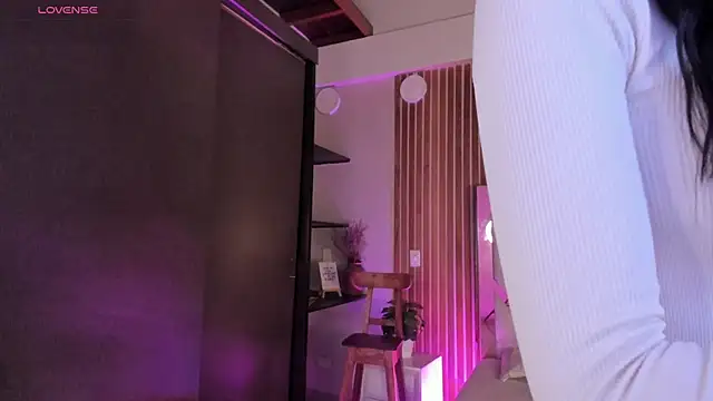 sweetviolet   online show from 02-06-26, 01:03