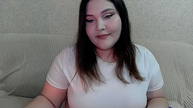 Snapshot of rachelwild chatting on 10-02-25, 03:41 rachelwild online show from 10-02-25, 03:41