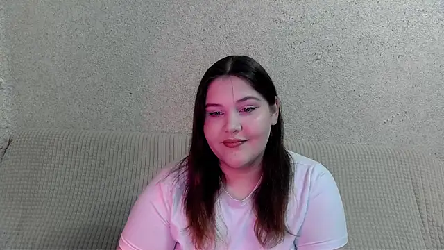 Snapshot of rachelwild chatting on 10-27-25, 03:05 rachelwild online show from 10-27-25, 03:05