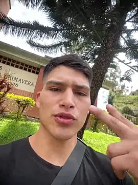 MaxxxSteil online show from 03-13-25, 06:45