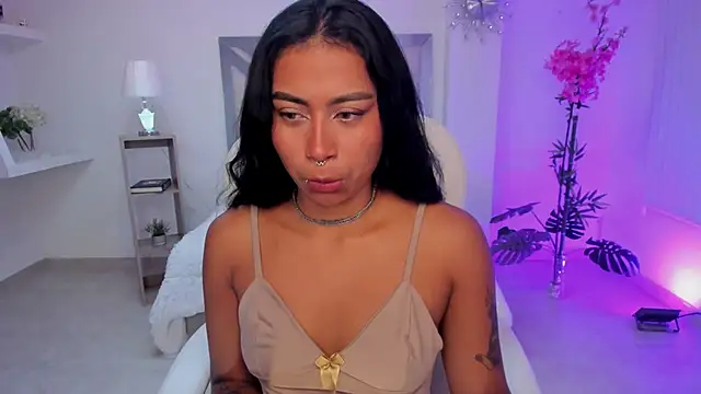 Ivyy Moon  online show from 03-11-25, 03:05