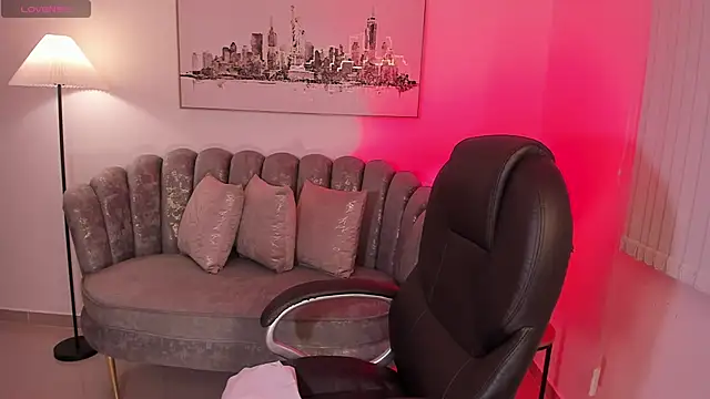 Ivyy Moon  online show from 02-17-26, 01:13