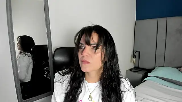 laura hotties online show from 01-10-26, 01:02