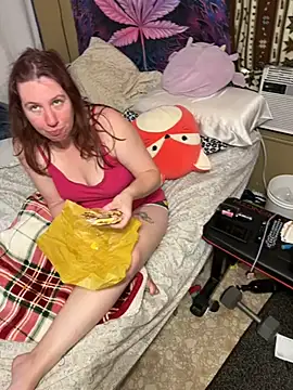 Seductivefoxyxh online show from 03-06-25, 04:17