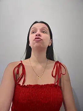 Snapshot of Soy_Sara7 chatting on 10-02-25, 02:13 Soy Sara7 online show from 10-02-25, 02:13