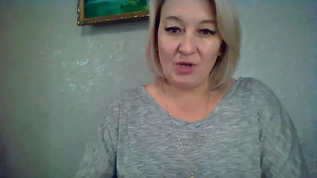 ArielXLoveresss online show from 10-17-25, 01:03