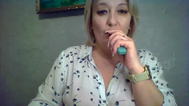 ArielXLoveresss online show from 11-04-25, 07:24