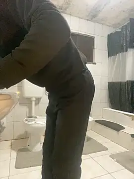 Snapshot of rogerdik76 chatting on 03-03-26, 06:19 rogerdik76 online show from 03-03-26, 06:19