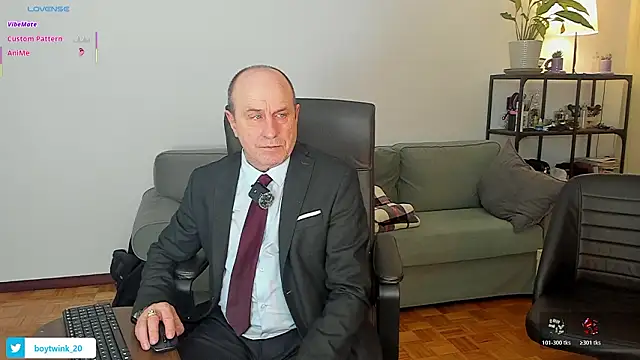 Snapshot of masterboy50 chatting on 01-31-26, 08:07 masterboy50 online show from 01-31-26, 08:07