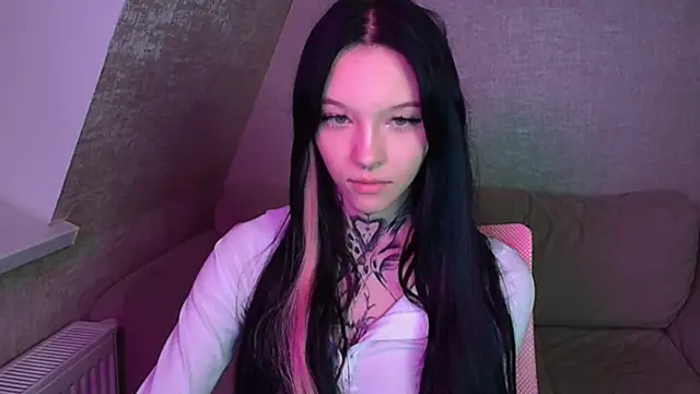 Snapshot of mefwhore chatting on 03-13-25, 06:56 mefwhore online show from 03-13-25, 06:56