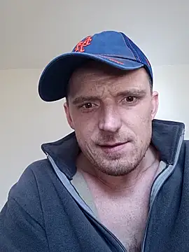 Snapshot of great_feeling chatting on 03-17-26, 09:45 great feeling online show from 03-17-26, 09:45