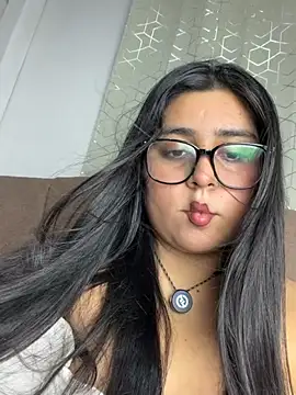 virginbrunette99 online show from 04-28-26, 05:12