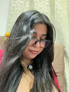 virginbrunette99 online show from 05-12-26, 06:21