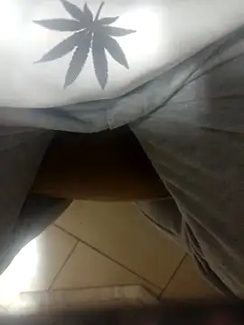 seksowny1990 online show from 10-12-25, 01:04