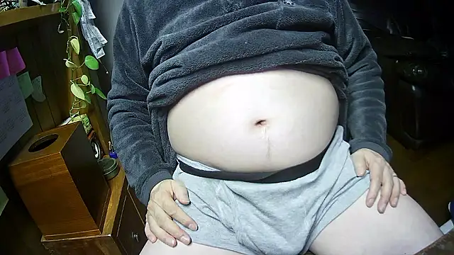 Snapshot of OceanicJob9 chatting on 03-19-26, 12:53 OceanicJob9 online show from 03-19-26, 12:53