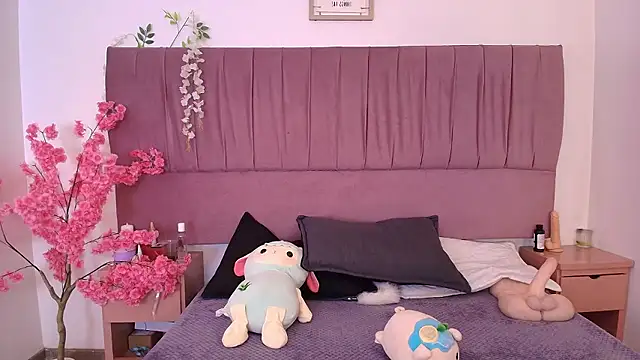 nathalya summer online show from 01-15-26, 09:07