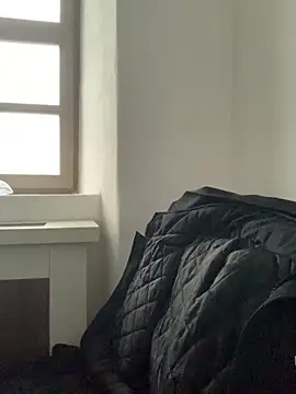 Snapshot of Mike8523 chatting on 12-21-25, 07:04 Mike8523 online show from 12-21-25, 07:04