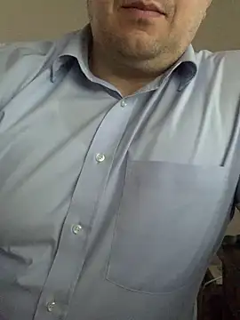 Snapshot of Mike8523 chatting on 02-07-26, 03:16 Mike8523 online show from 02-07-26, 03:16