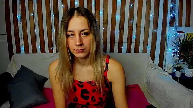 Ellen Ross online show from 03-12-25, 01:14