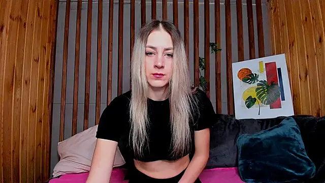 Ellen Ross online show from 03-14-25, 01:05