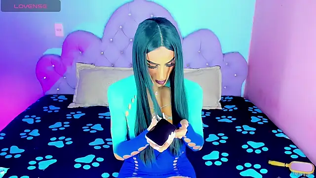 Julie Lovelyx1 online show from 06-16-26, 04:59